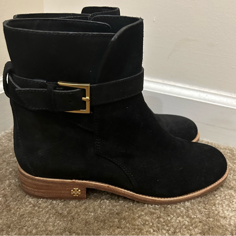 Tory Burch black women’s size 8M ankle boot S/N:76438